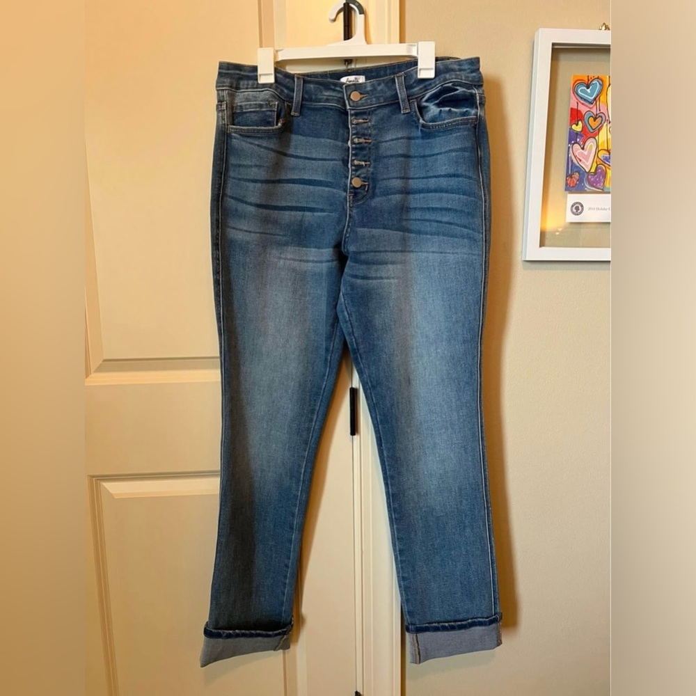 Brand New Jeans
Amalli Talli brand
Size 34/16 
I bought the wrong size.
